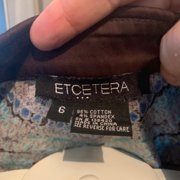 Etcetera tunic. In great shape. Buttons show little signs of wear. - Picture 2 of 4